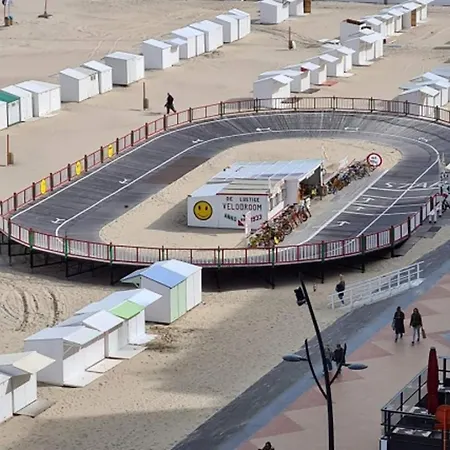 2br With Terrace Near Blankenberge