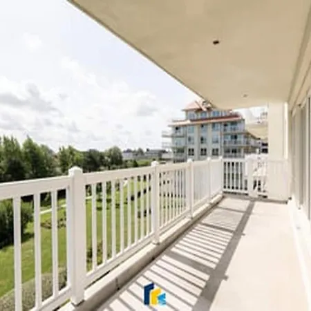 2br With Terrace Near